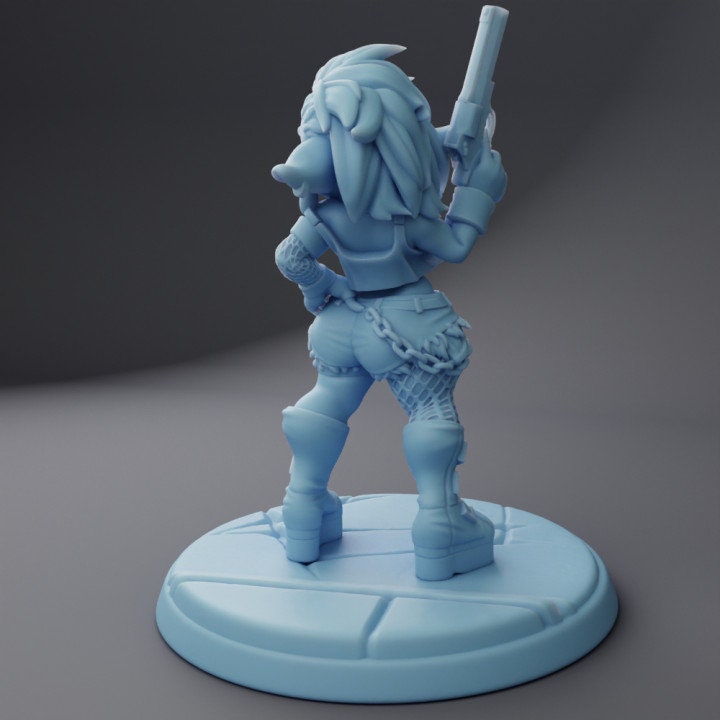 Leora The Goblin (Medium) - Tabletop Figure for Dungeons & Dragons, DnD, Pathfinder RPGs, TTRPG