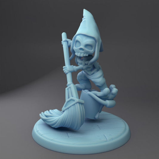 Moppy The Undead Gnome (Medium) - Tabletop Figure for Dungeons & Dragons, DnD, Pathfinder RPGs, TTRPG