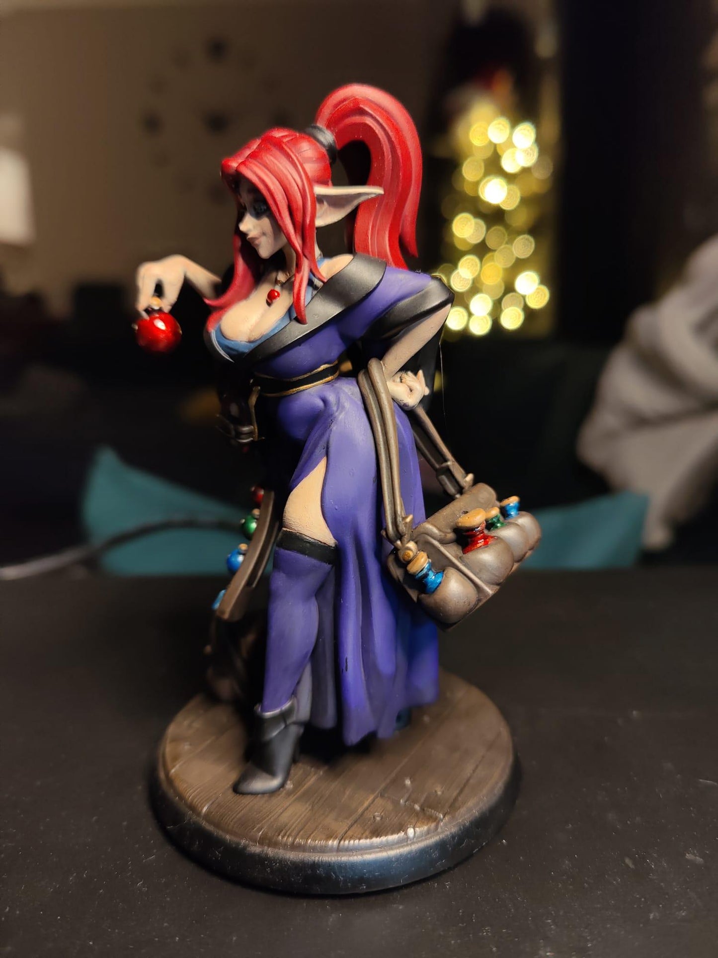 Silfie - The Love Potion Maker (Medium) - Tabletop Figure for Dungeons & Dragons, DnD, Pathfinder RPGs, TTRPG