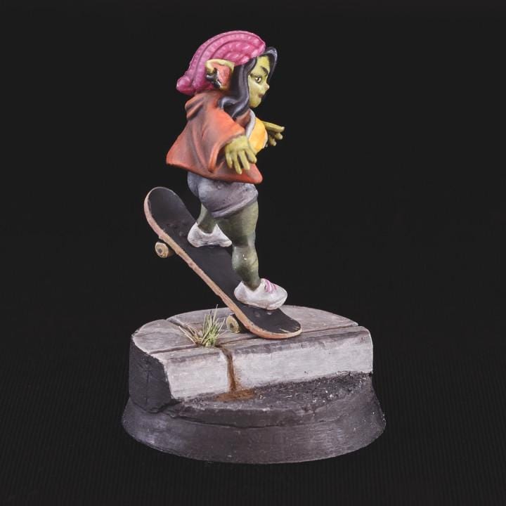 Jane The Goblin Skateboarder (Medium) - Tabletop Figure for Dungeons & Dragons, DnD, Pathfinder RPGs, TTRPG