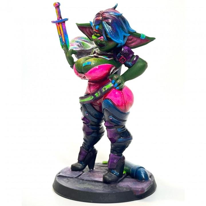 Meryl, The Goblin Rogue (Medium) - Tabletop Figure for Dungeons & Dragons, DnD, Pathfinder RPGs, TTRPG