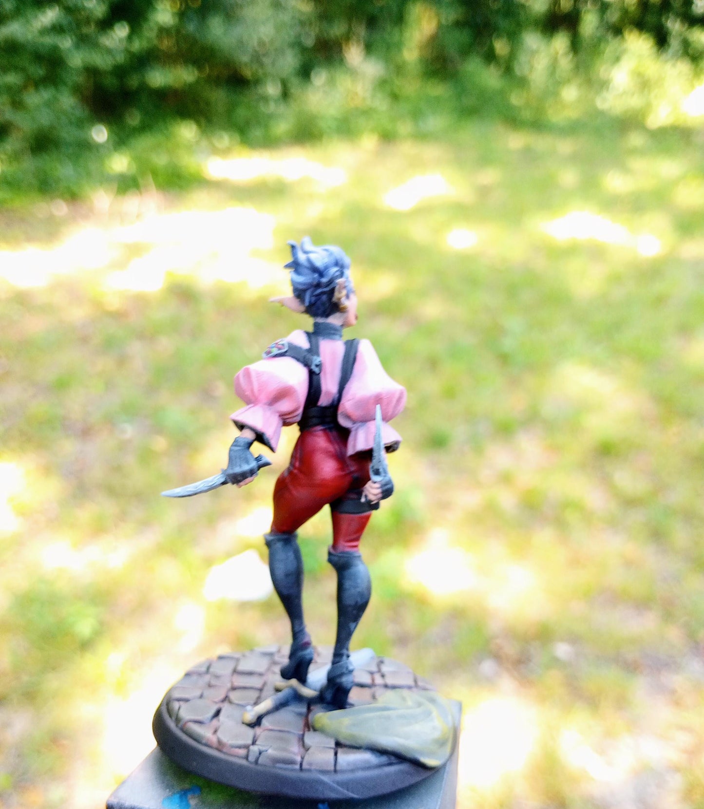 Knotta, The Elven Rogue (Medium) - Tabletop Figure for Dungeons & Dragons, DnD, Pathfinder RPGs, TTRPG