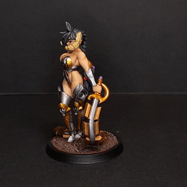 Waverendor - Dragon Goddess 'Evil form' (Medium) - Tabletop Figure for Dungeons & Dragons, DnD, Pathfinder RPGs, TTRPG