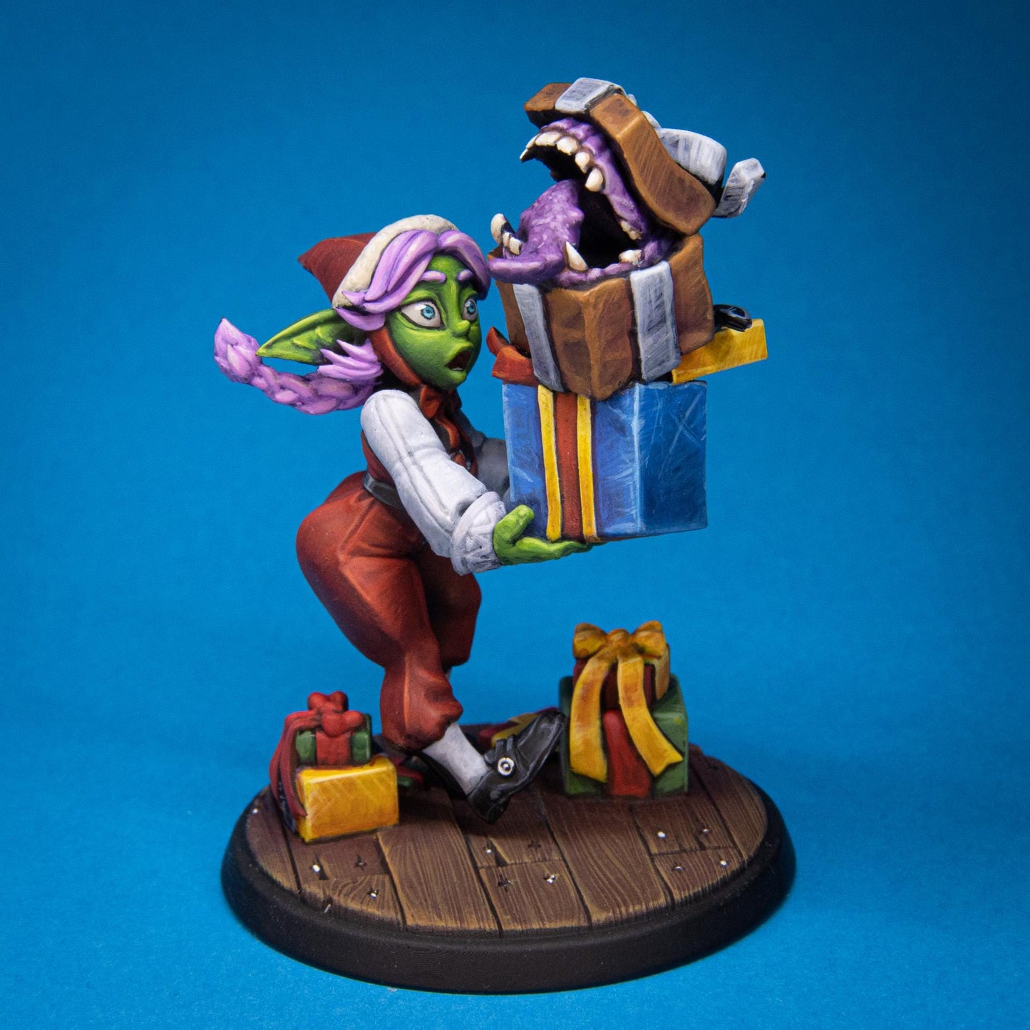 Unli Goblin Present Holder (Medium) - Tabletop Figure for Dungeons & Dragons, DnD, Pathfinder RPGs, TTRPG