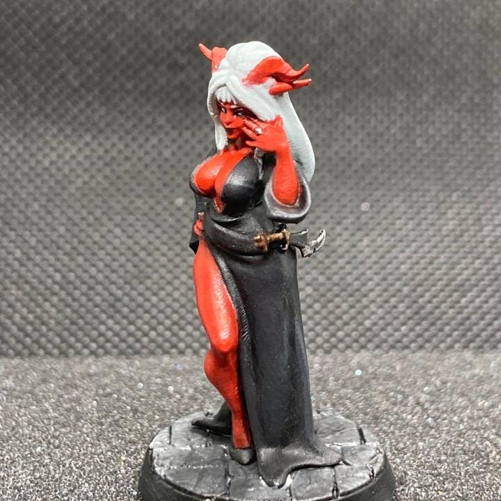 Dragon Mistress Of The Night (Medium) - Tabletop Figure for Dungeons & Dragons, DnD, Pathfinder RPGs, TTRPG