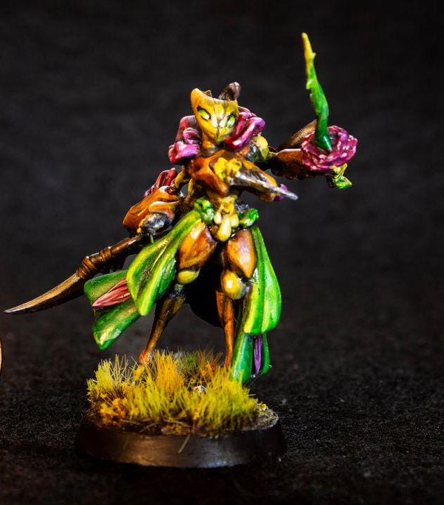 Orchid, The Thri-Kreen Duelist (Medium) - Tabletop Figure for Dungeons & Dragons, DnD, Pathfinder RPGs, TTRPG