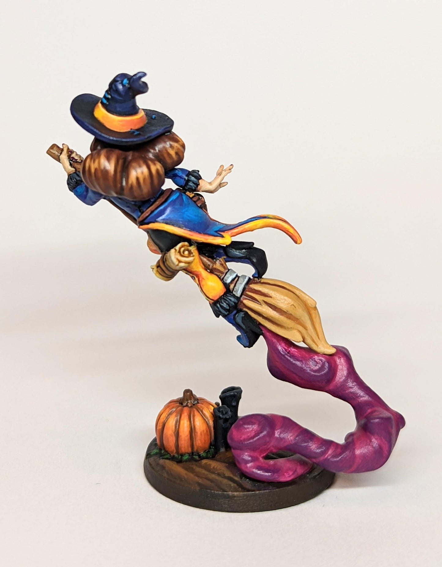 Dorotea, The Pirate Witch (Medium) - Tabletop Figure for Dungeons & Dragons, DnD, Pathfinder RPGs, TTRPG